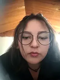 Aly_96 webcam stripchat model stream image
