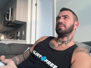 Izzi webcam model stream image