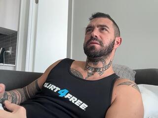 Izzi webcam model stream image