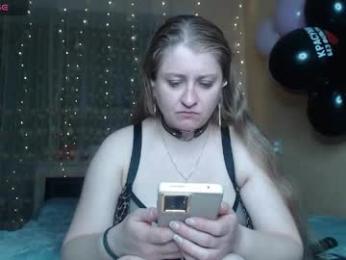 mistresscaro webcam model stream image