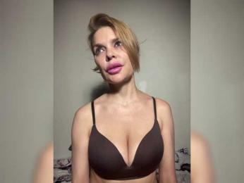 TO4KAGi webcam bongacams model stream image