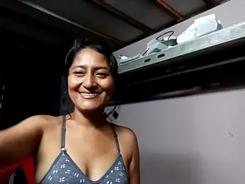 AdelaPow webcam model stream image