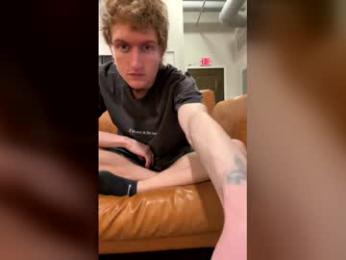 blonde_boi99 webcam model stream image