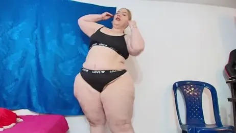 dominant_hipss webcam model stream image