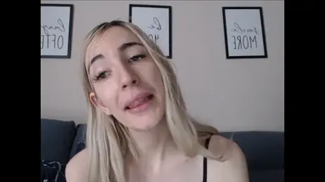 BarbieBlondieGirl webcam model stream image