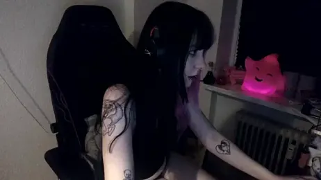 CutieTracer webcam model stream image