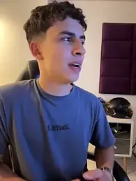 AdrianRinaldi webcam model stream image