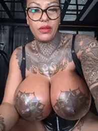 DarkDea webcam model stream image