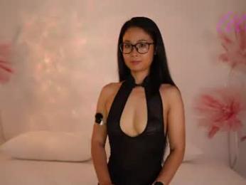 _lillilly_ webcam model stream image