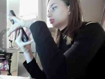 cutievikki webcam chaturbate model stream image