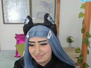 lussyevans webcam model stream image