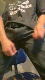 Maycongst webcam model stream image