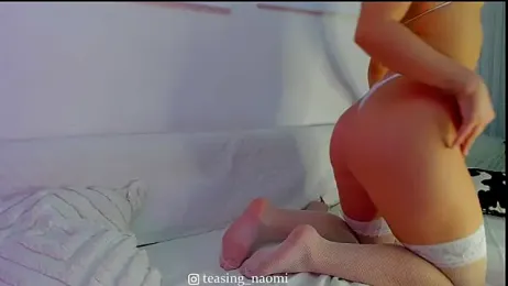 aesthetics__tease webcam model stream image