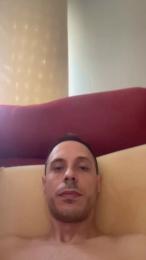 rober444 webcam model stream image