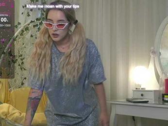 EvieRose webcam model stream image