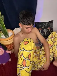 Lion_Boy18 webcam model stream image