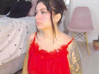 AlanaRouse1 webcam bongacams model stream image