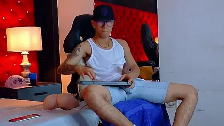 JustynSanshi webcam model stream image