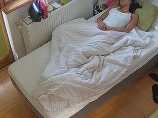 voyeurcam-julmodels-bed-7 webcam camsoda model stream image