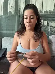 Bigbuttbrooklynn webcam model stream image