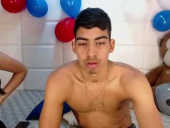 milo_and_mily webcam model stream image