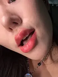 jiajia_L webcam model stream image