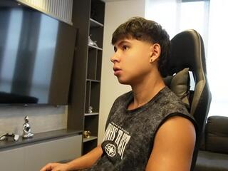 Kevin Bray webcam model stream image