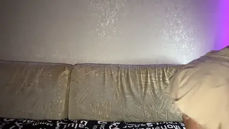 AliaGlow webcam stripchat model stream image