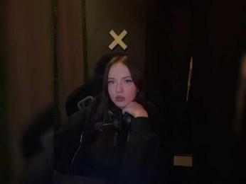 OlivkaVif webcam model stream image