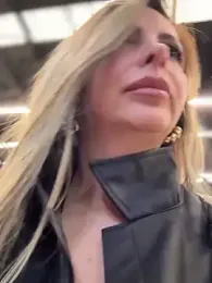 _Abril-Office1 webcam model stream image