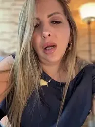 _Abril-Office1 webcam model stream image