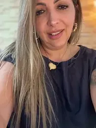 _Abril-Office1 webcam model stream image