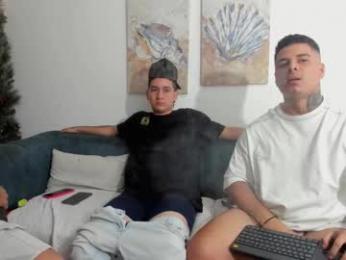 straight__friends webcam model stream image