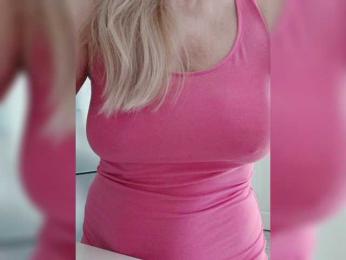 Tata42 webcam model stream image