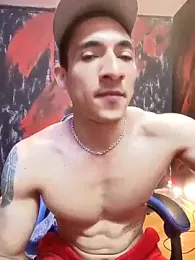 jhonny_thes28 webcam stripchat model stream image