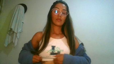 JuanaBrunette7 webcam model stream image