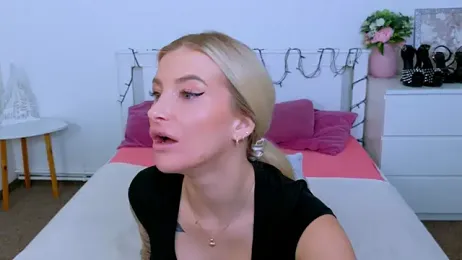 Lia_Benini webcam model stream image