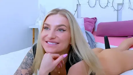 Lia_Benini webcam stripchat model stream image