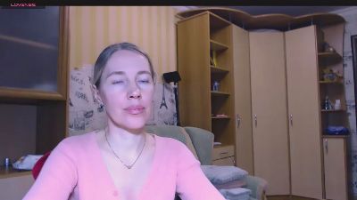 Oly_nice webcam model stream image