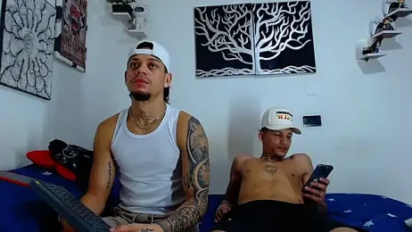 Friendsofeverything_ webcam model stream image