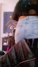 AmaJulia webcam model stream image