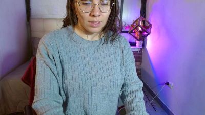 kharlamorrys_ webcam model stream image