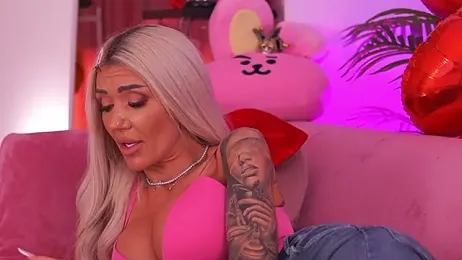 fallingangel webcam stripchat model stream image