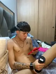 yoskingg webcam model stream image