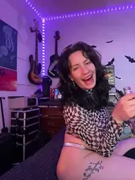 DiviNina webcam model stream image