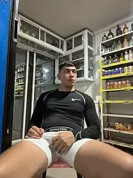 OliverWest04 webcam model stream image