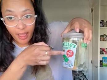 dreamyriri webcam chaturbate model stream image