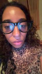 Somuchconfort webcam model stream image