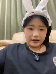 duoduobb2026 webcam stripchat model stream image