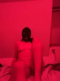 beurettee webcam model stream image